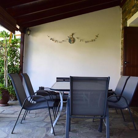 Villa Starfish Koropi Exterior foto